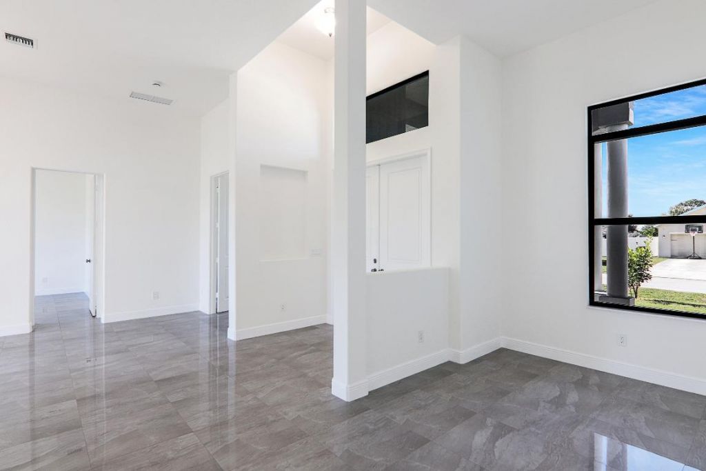 4689 SW Tacoma Street, Port Saint Lucie, FL 34953 Photo