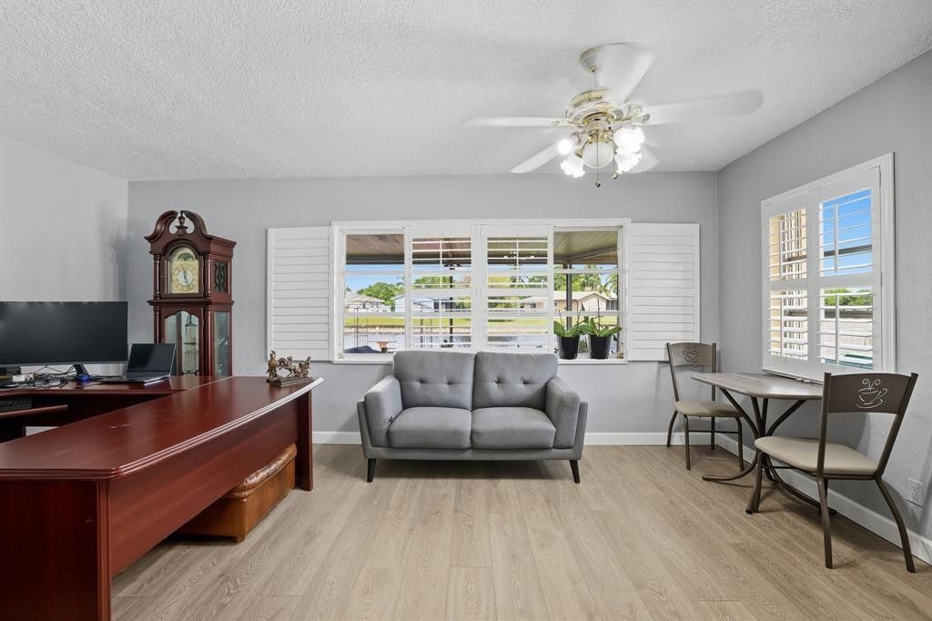 9407 NW 70th Place, Tamarac, FL 33321 Photo