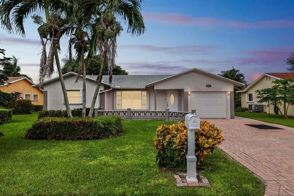 9407 NW 70th Place, Tamarac, FL 33321 Photo