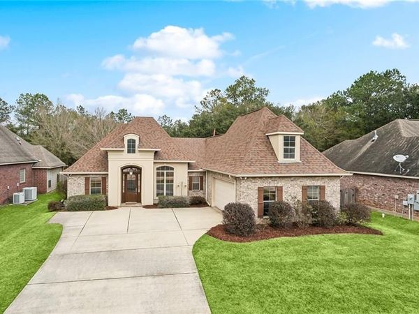 829 SAND FOX RUN, Madisonville, LA 70447
