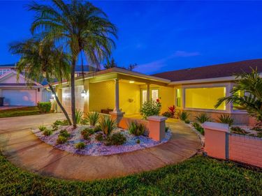 6331 4TH PALM POINT, ST PETE BEACH, FL 33706