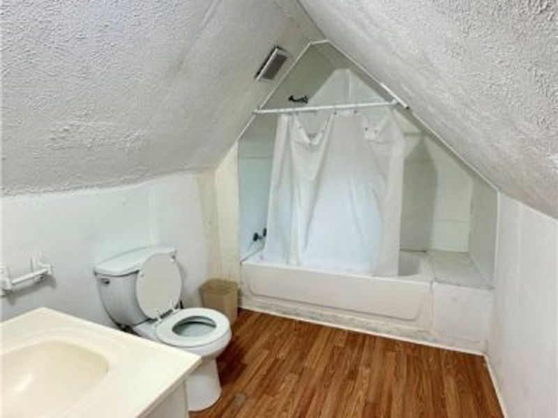 2538 E 84th Street, Cleveland, OH 44104 Photo 8