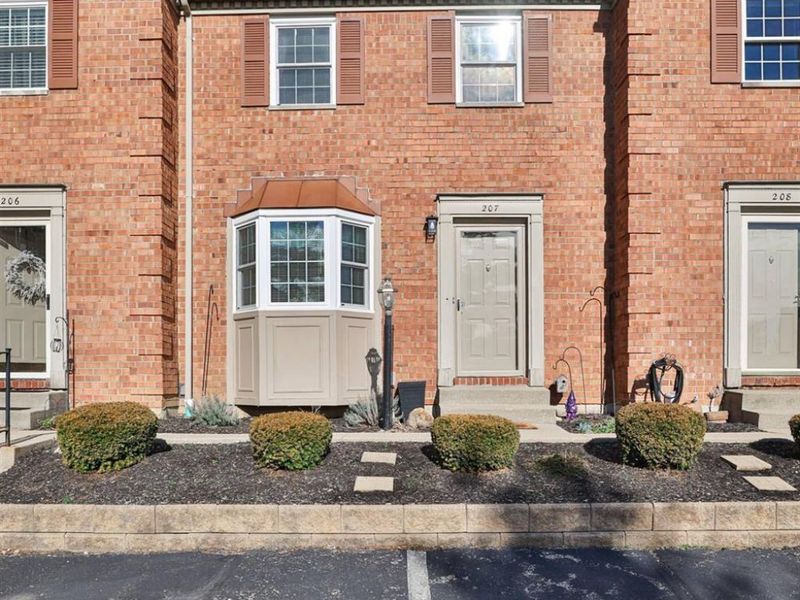 1610 Gelhot Drive, Unit 207, Fairfield, OH 45014 Photo 2