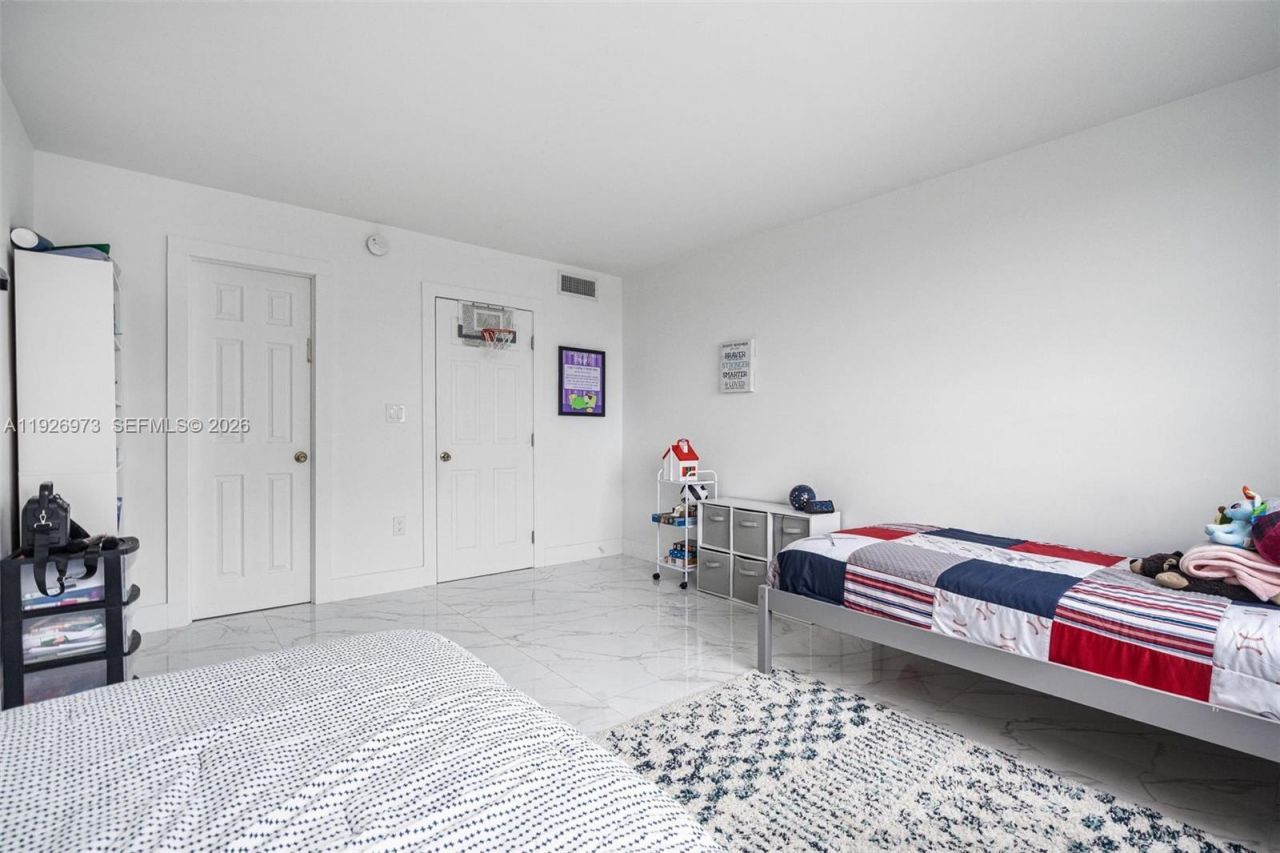 2851 NE 183rd St , Unit 404E, Aventura, FL 33160 Photo