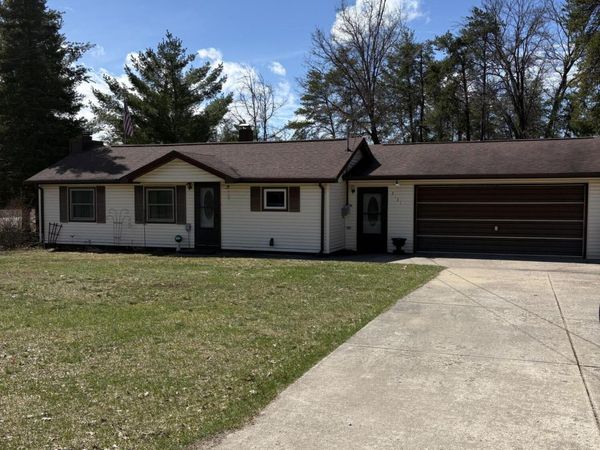 2131 Voyager Street, St. Helen, MI 48656