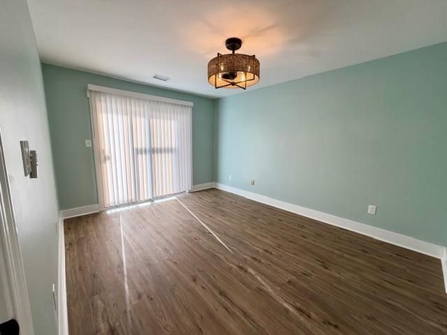 1095 Plantation Dr. W Photo 19