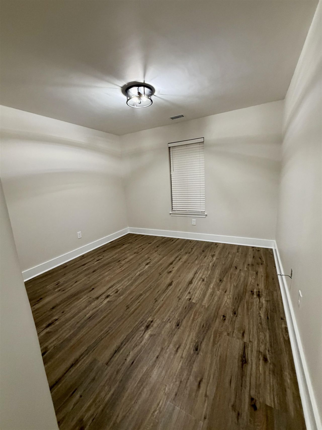 1095 Plantation Dr. W Photo 22