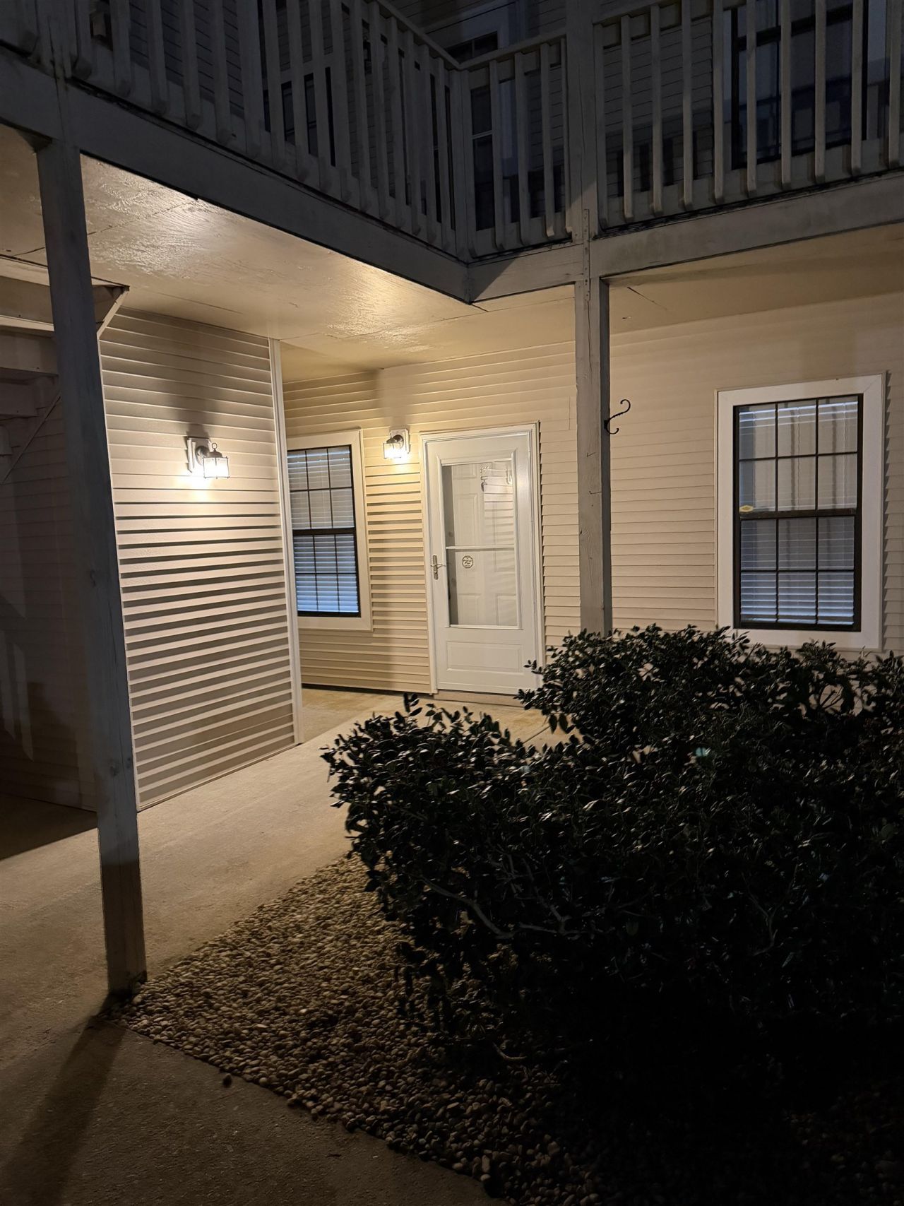 1095 Plantation Dr. W Photo 27