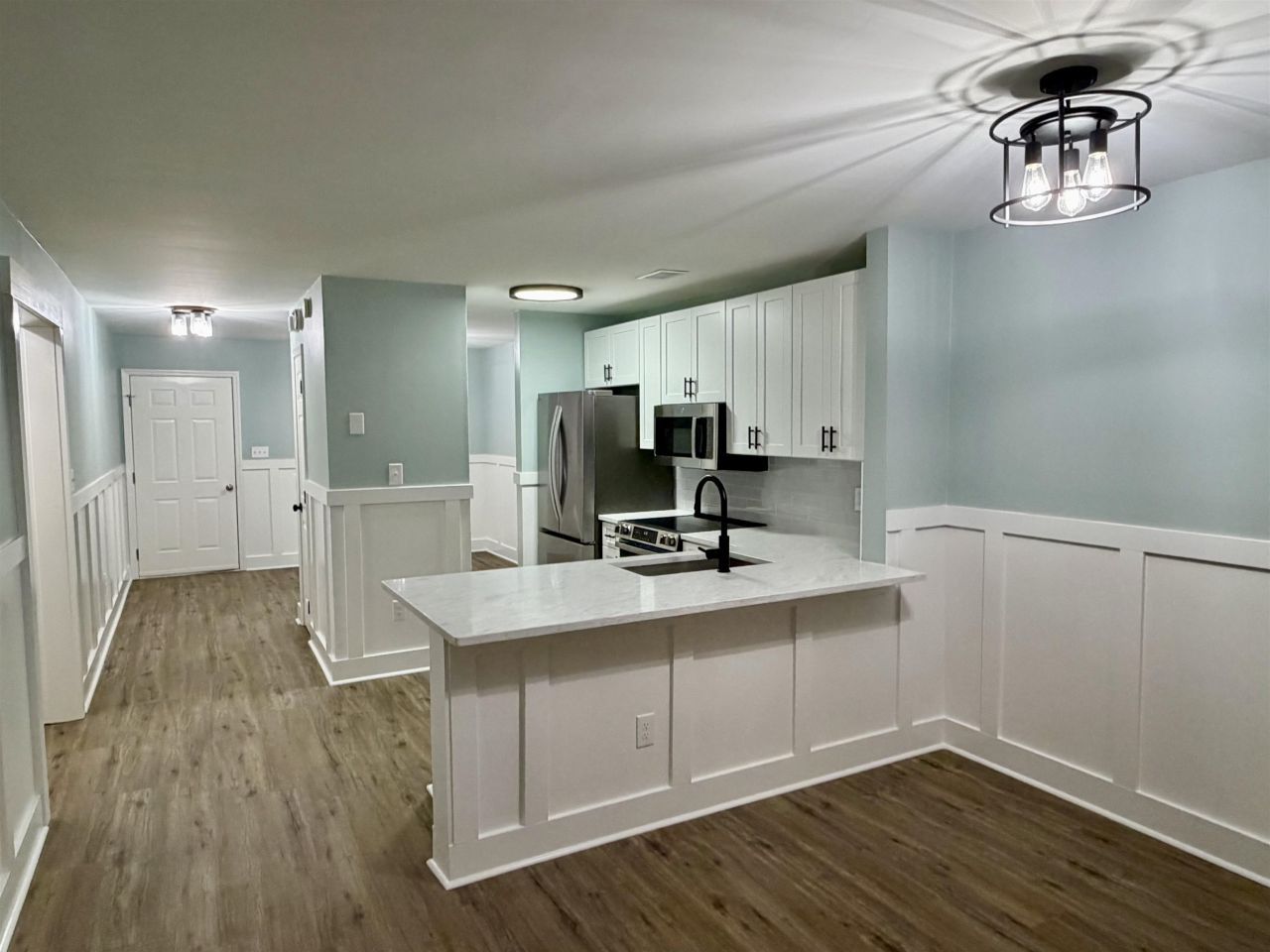 1095 Plantation Dr. W Photo 8