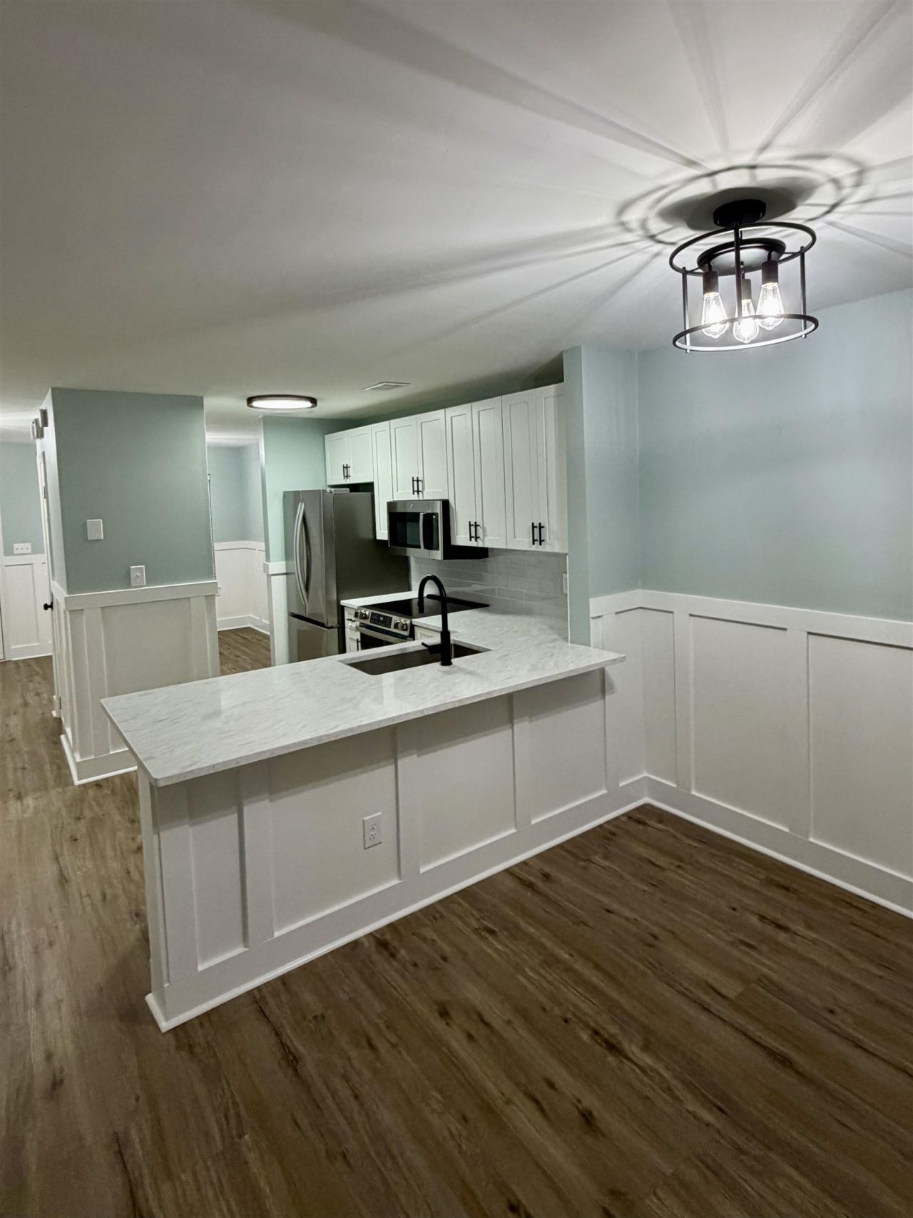 1095 Plantation Dr. W Photo 9