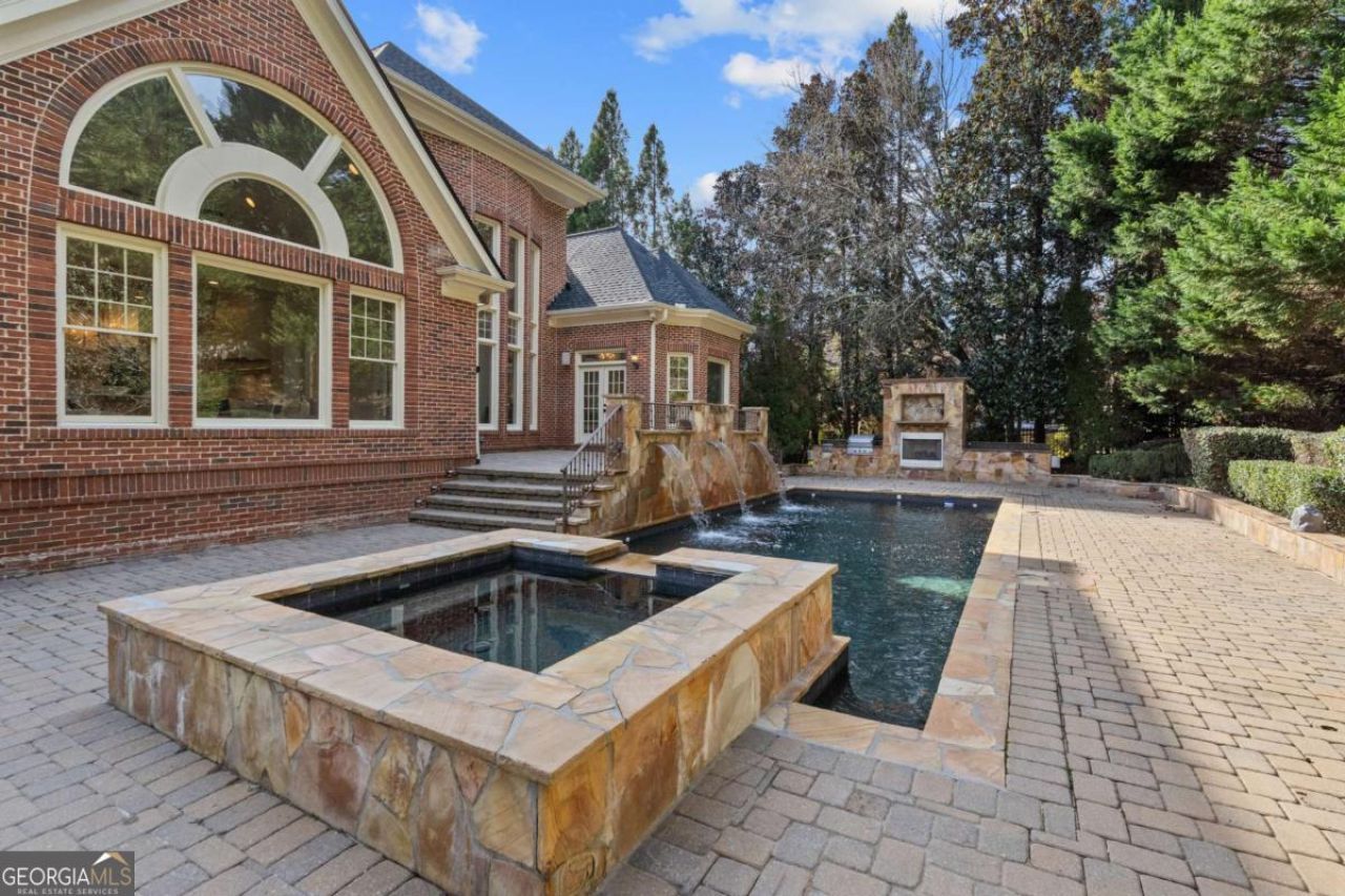 1017 Cherbury Lane, Alpharetta, GA 30022 Main Photo