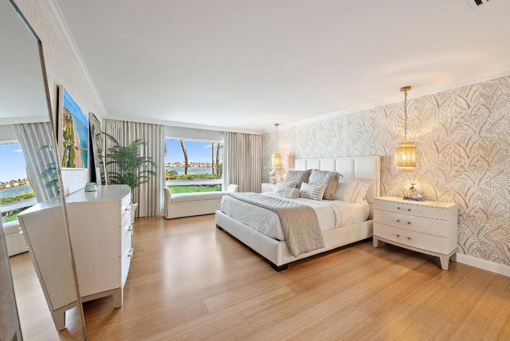 2204 Notre Dame Drive, Lake Worth Beach, FL 33460 Photo