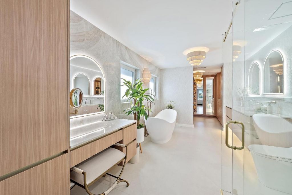 2204 Notre Dame Drive, Lake Worth Beach, FL 33460 Photo