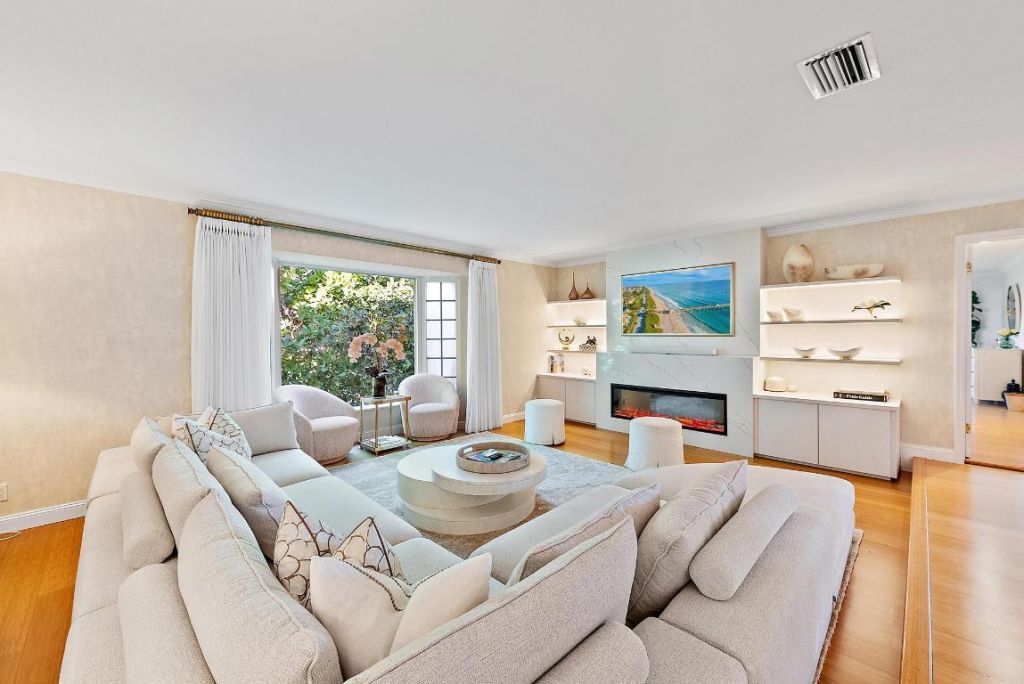 2204 Notre Dame Drive, Lake Worth Beach, FL 33460 Photo