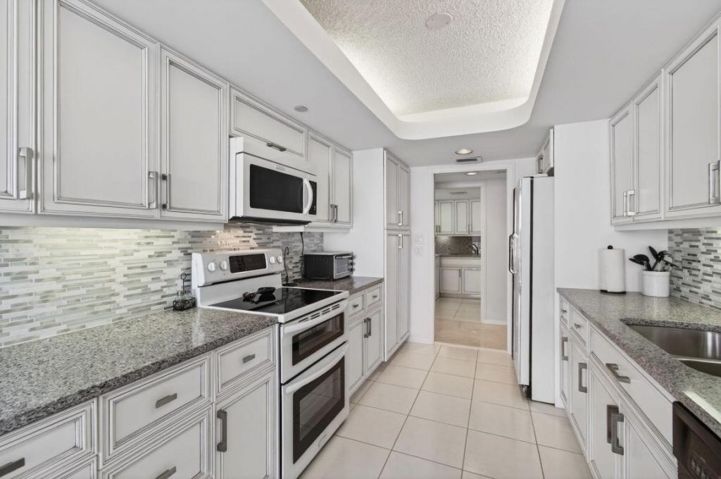 3210 S Ocean Boulevard, Unit 704, Highland Beach, FL 33487 Photo