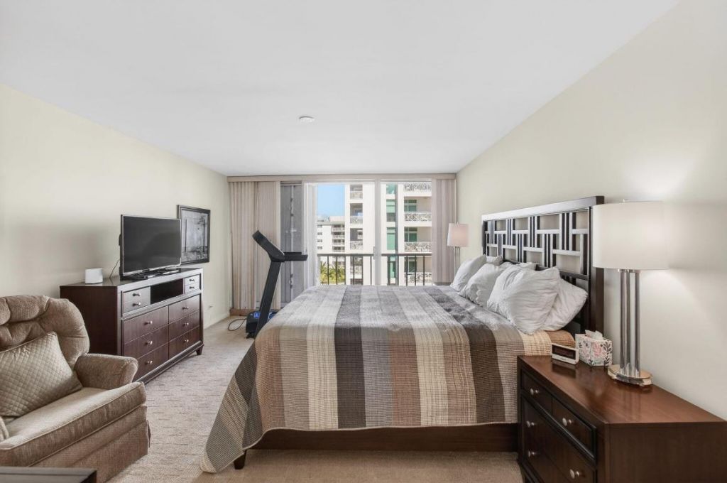 3210 S Ocean Boulevard, Unit 704, Highland Beach, FL 33487 Photo