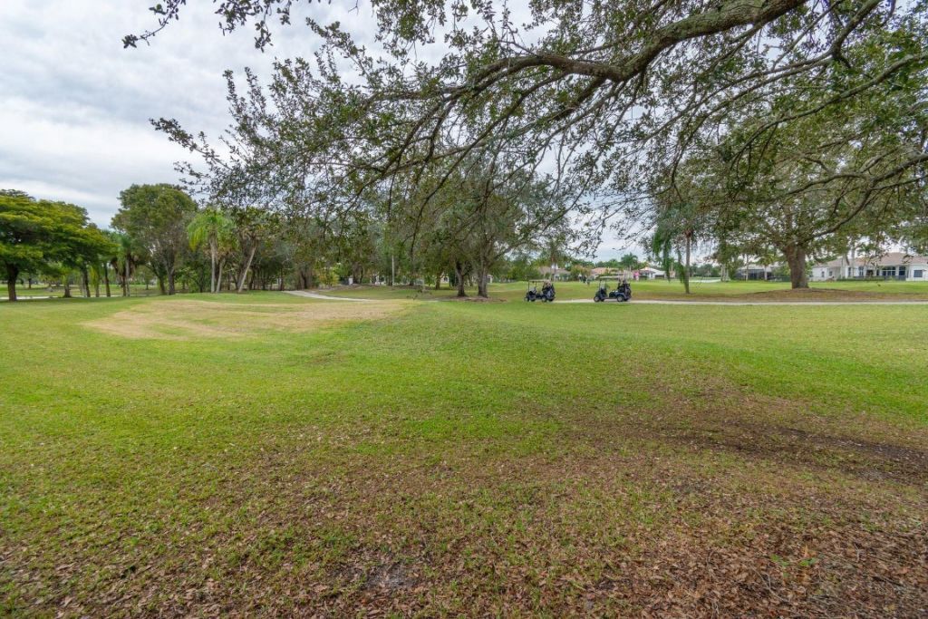 2466 Bay Isle Court, Unit 2466, Weston, FL 33327 Photo