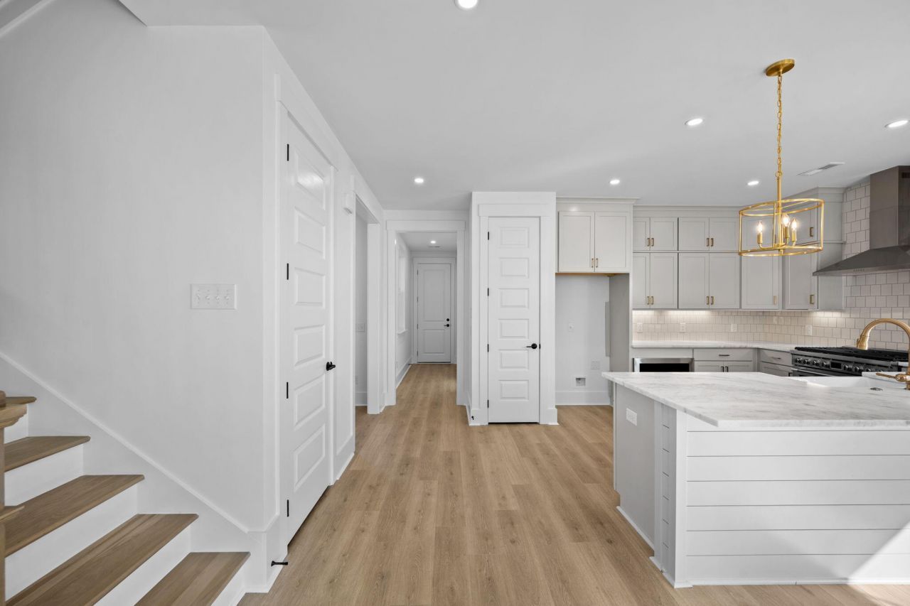 400 Oak Hammock Court Photo 18