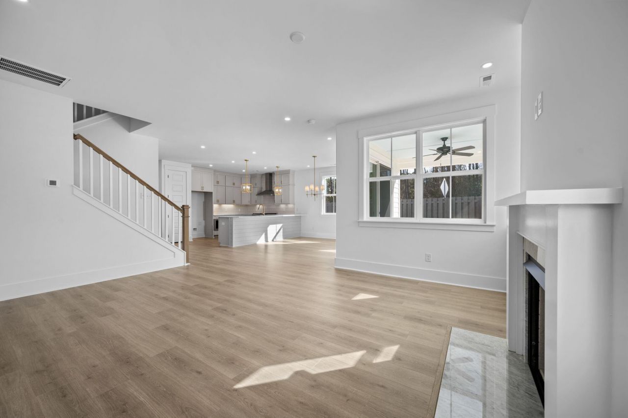 400 Oak Hammock Court Photo 27