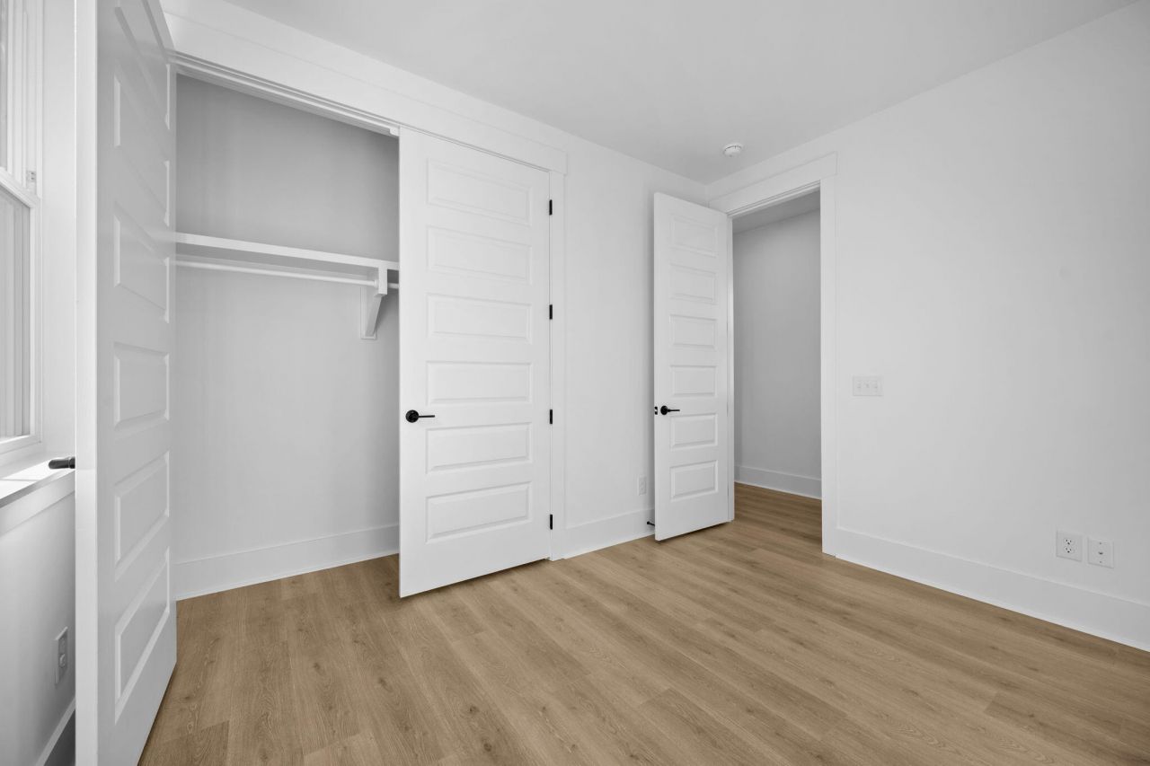 400 Oak Hammock Court Photo 33