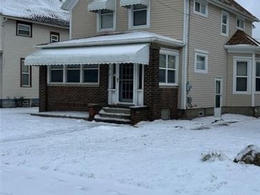 97 8th Street NW, Barberton, OH 44203