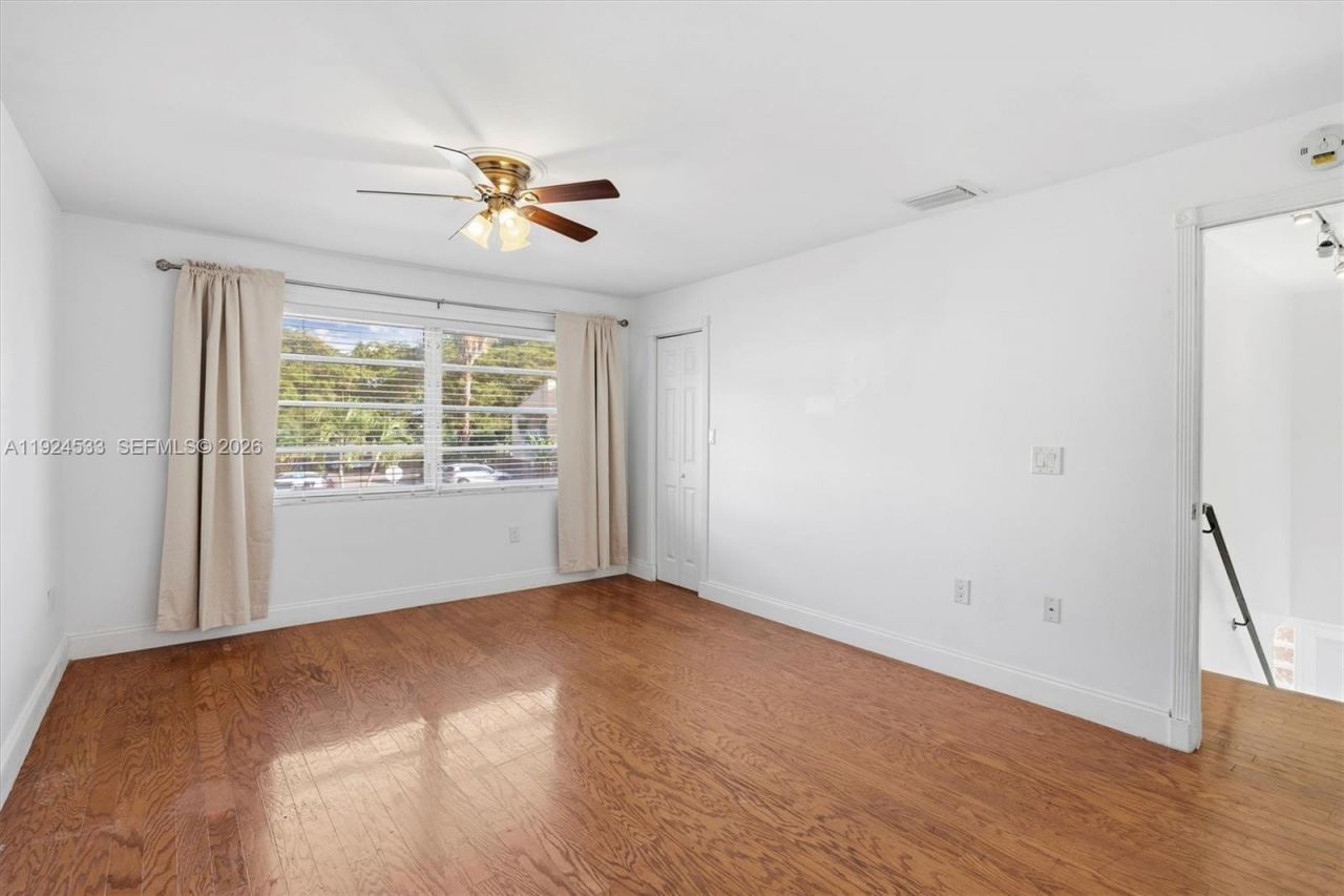 8450 SW 154th Cir Ct, Unit 204, Miami, FL 33193 Photo