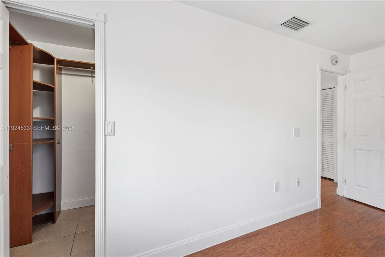 8450 SW 154th Cir Ct, Unit 204, Miami, FL 33193 Photo