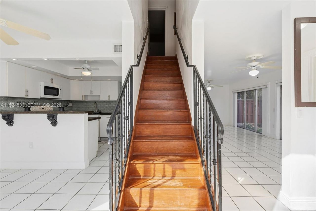 8450 SW 154th Cir Ct, Unit 204, Miami, FL 33193 Photo