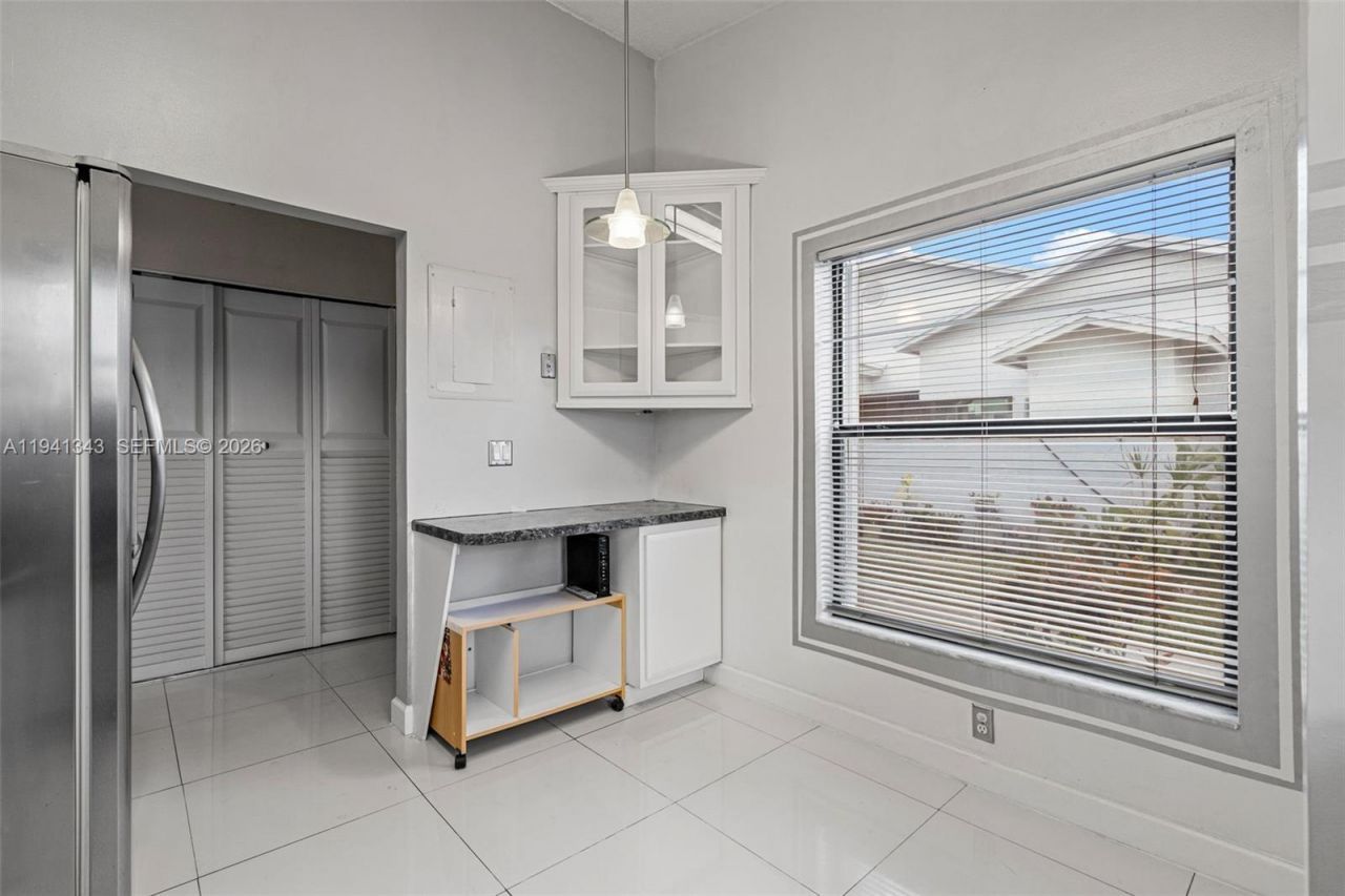 6476 SW 152nd Cir Pl, Unit 14-76, Miami, FL 33193 Photo