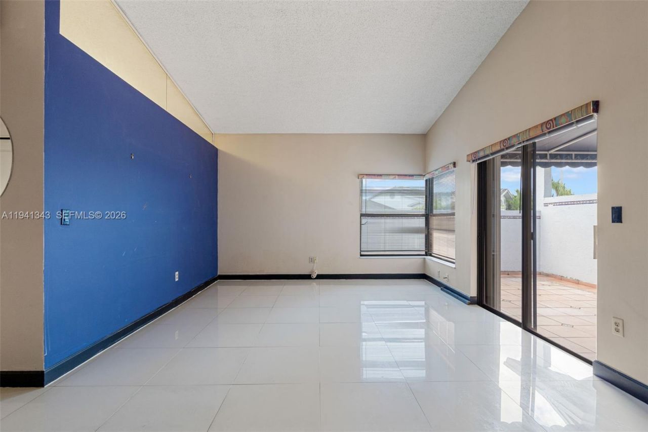 6476 SW 152nd Cir Pl, Unit 14-76, Miami, FL 33193 Photo