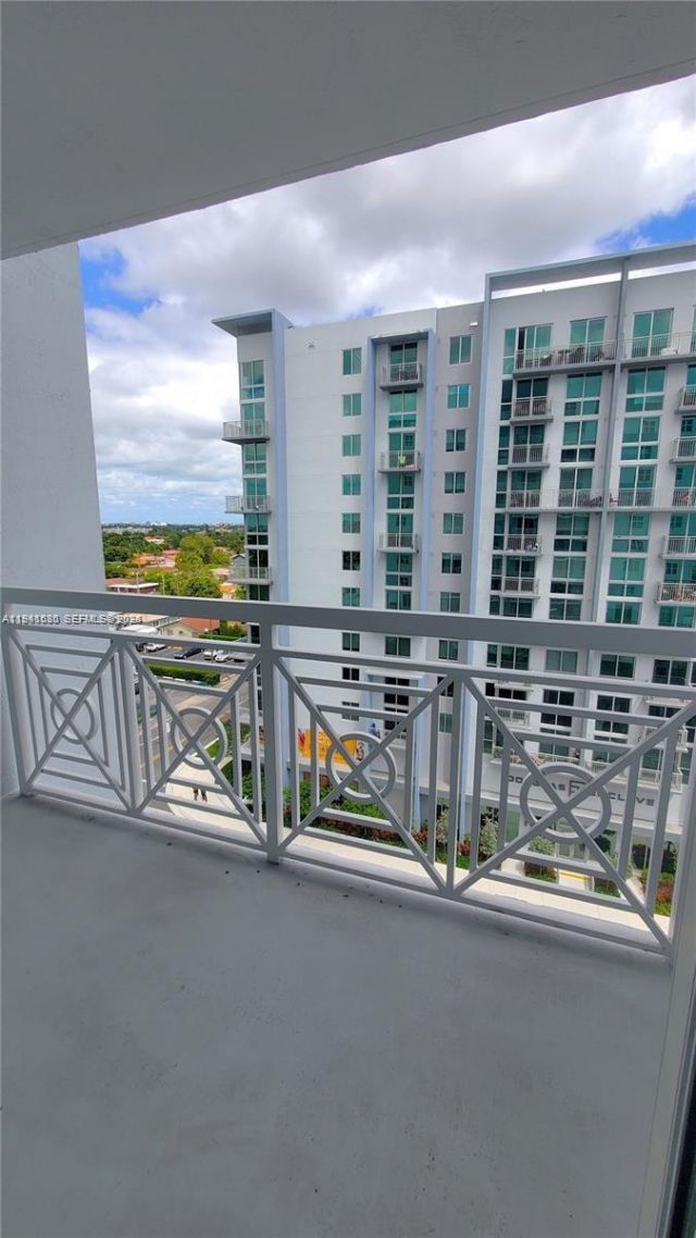 60 NW 37th Ave, Unit 806, Miami, FL 33125 Photo