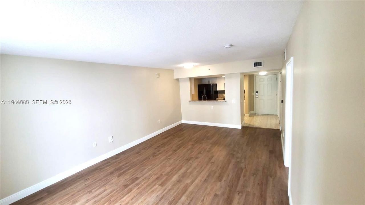 60 NW 37th Ave, Unit 806, Miami, FL 33125 Photo