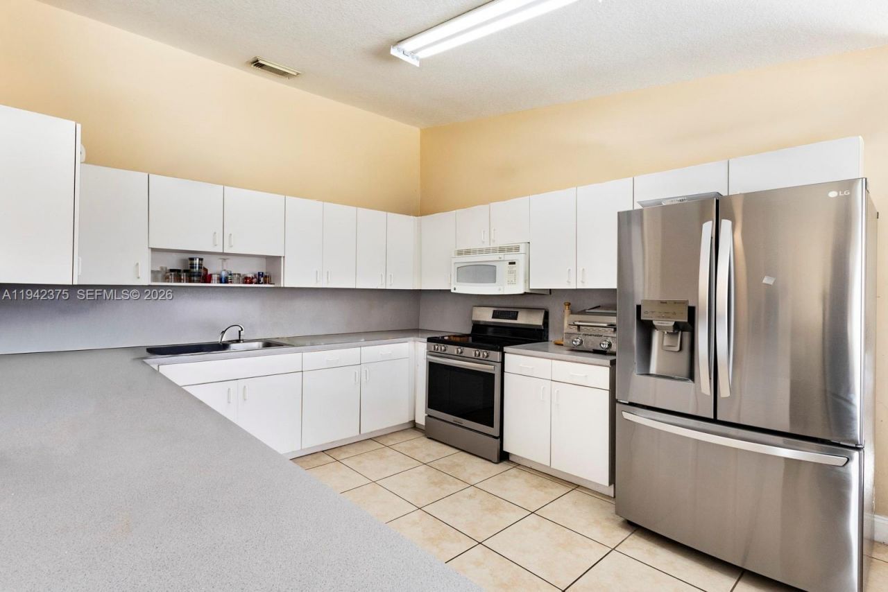 15286 SW 178th Ter, Miami, FL 33187 Photo