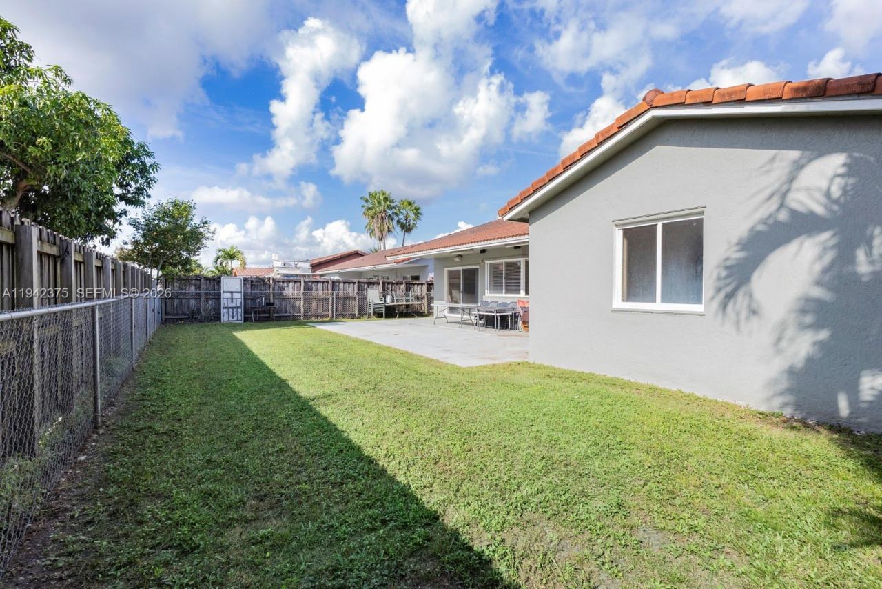 15286 SW 178th Ter, Miami, FL 33187 Photo