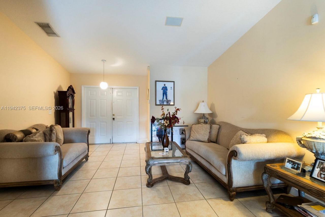 15286 SW 178th Ter, Miami, FL 33187 Photo