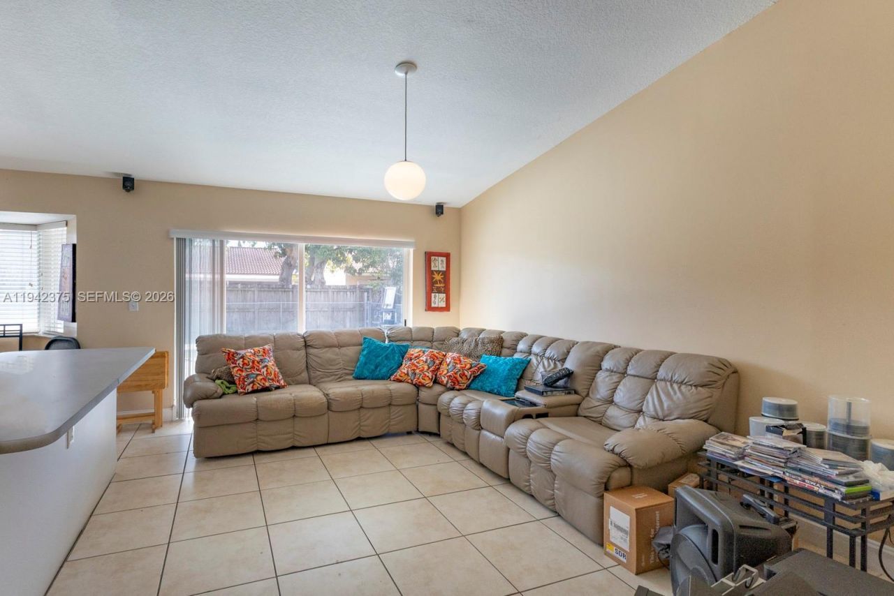 15286 SW 178th Ter, Miami, FL 33187 Photo