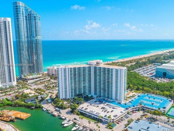 100 Bayview, Unit 514, Sunny Isles Beach, FL 33160