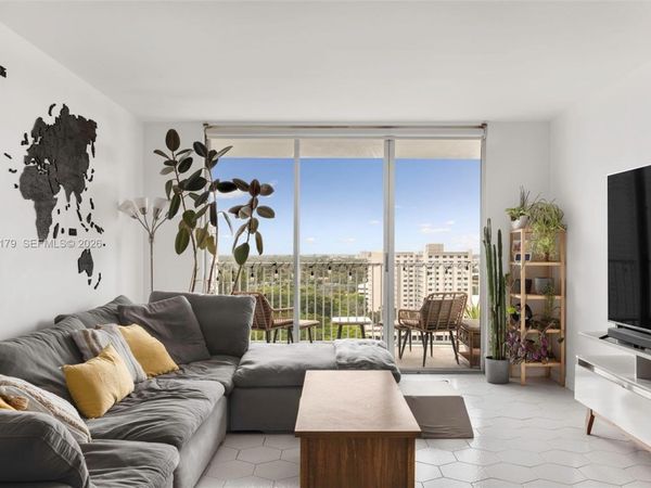 2801 NE 183rd St, Unit 1607W, Aventura, FL 33160