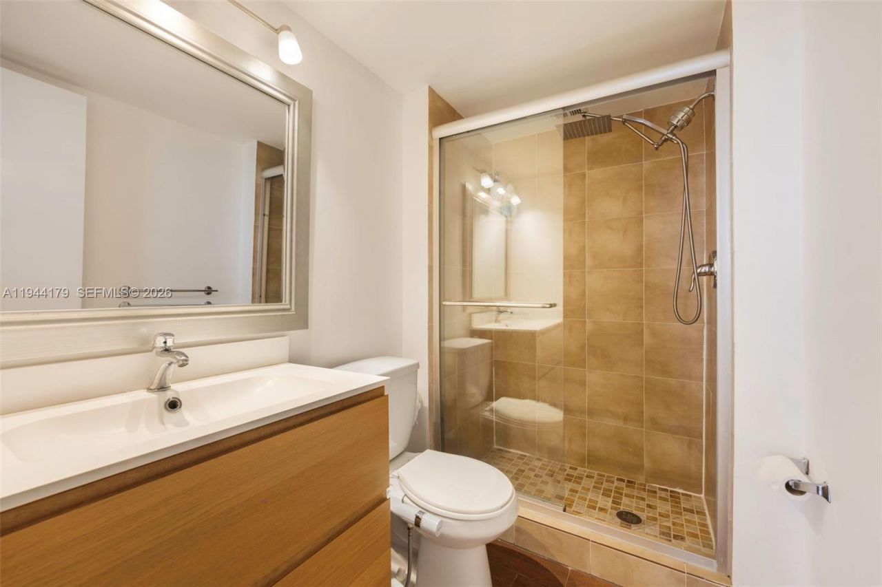 2801 NE 183rd St, Unit 1607W, Aventura, FL 33160 Photo