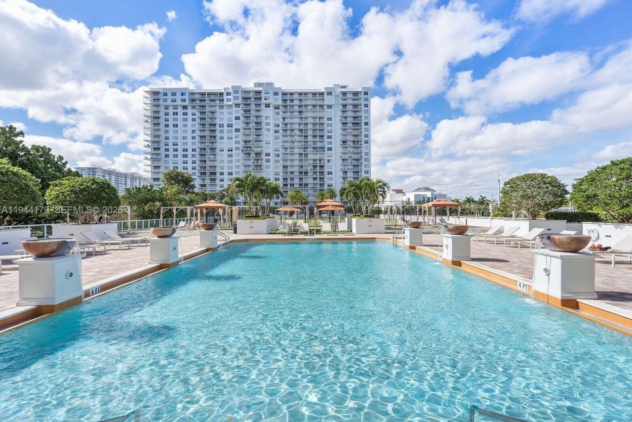 2801 NE 183rd St, Unit 1607W, Aventura, FL 33160 Photo