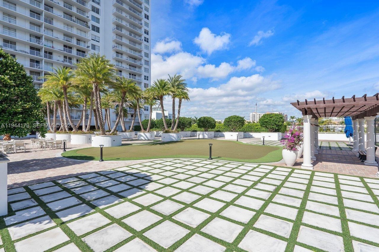 2801 NE 183rd St, Unit 1607W, Aventura, FL 33160 Photo