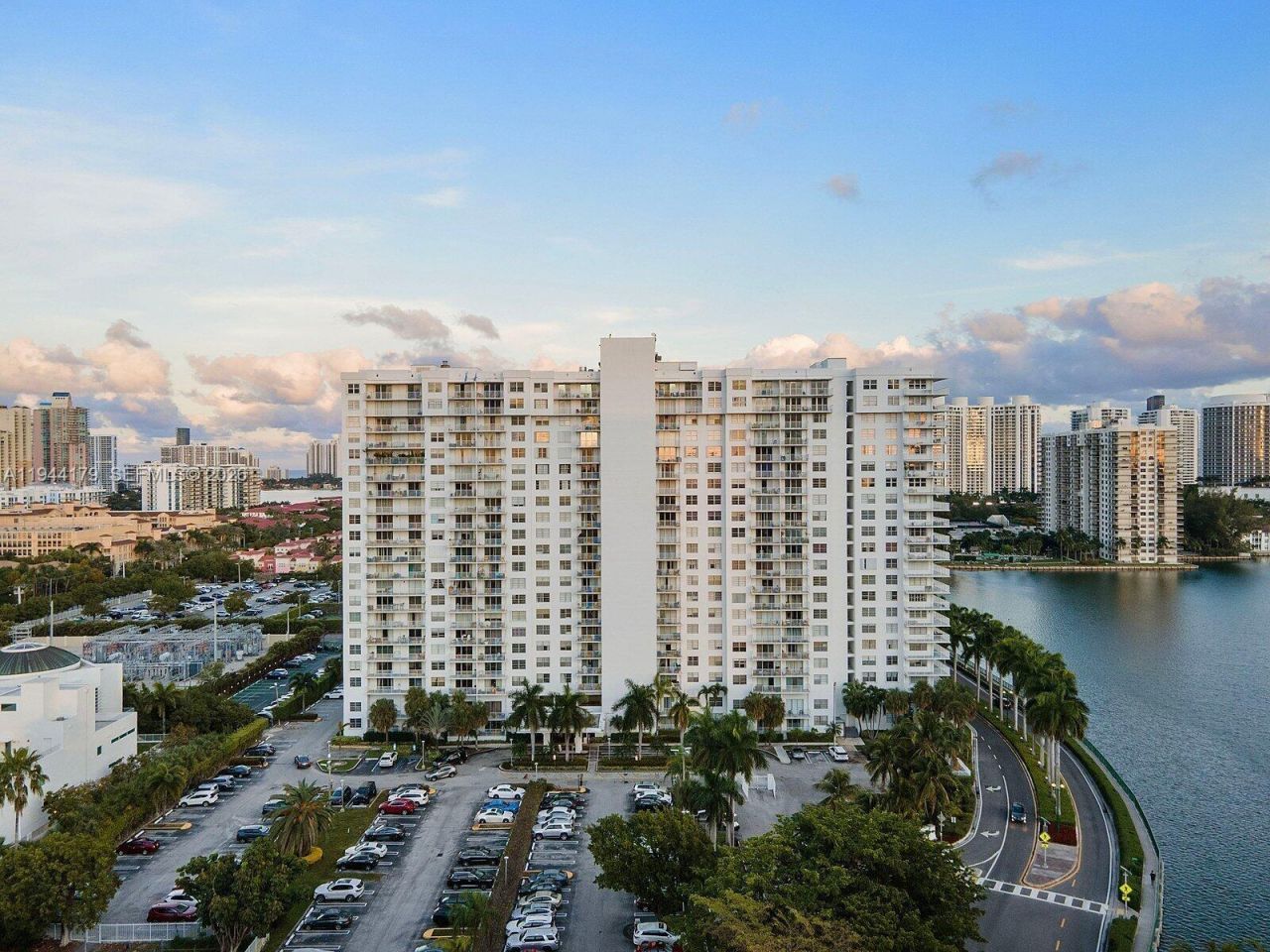 2801 NE 183rd St, Unit 1607W, Aventura, FL 33160 Photo