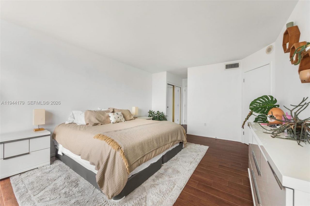 2801 NE 183rd St, Unit 1607W, Aventura, FL 33160 Photo