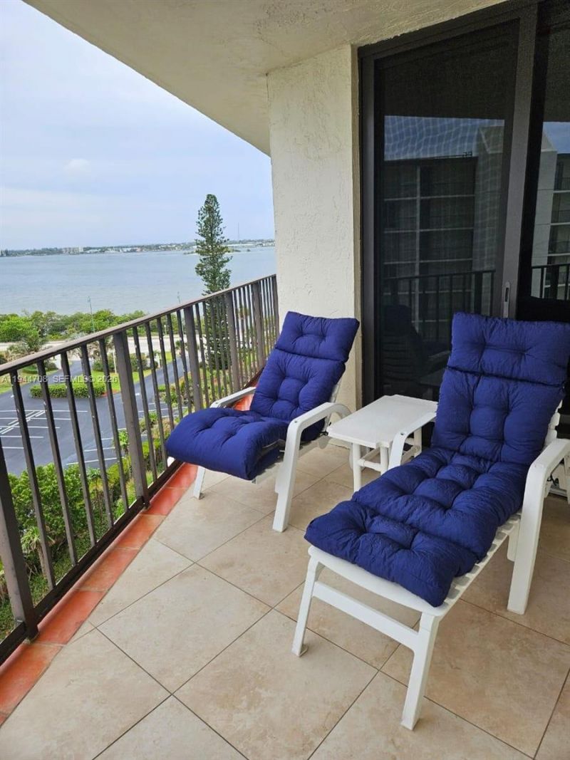 5420 N Ocean Dr, Unit 706, Singer Island, FL 33404 Photo