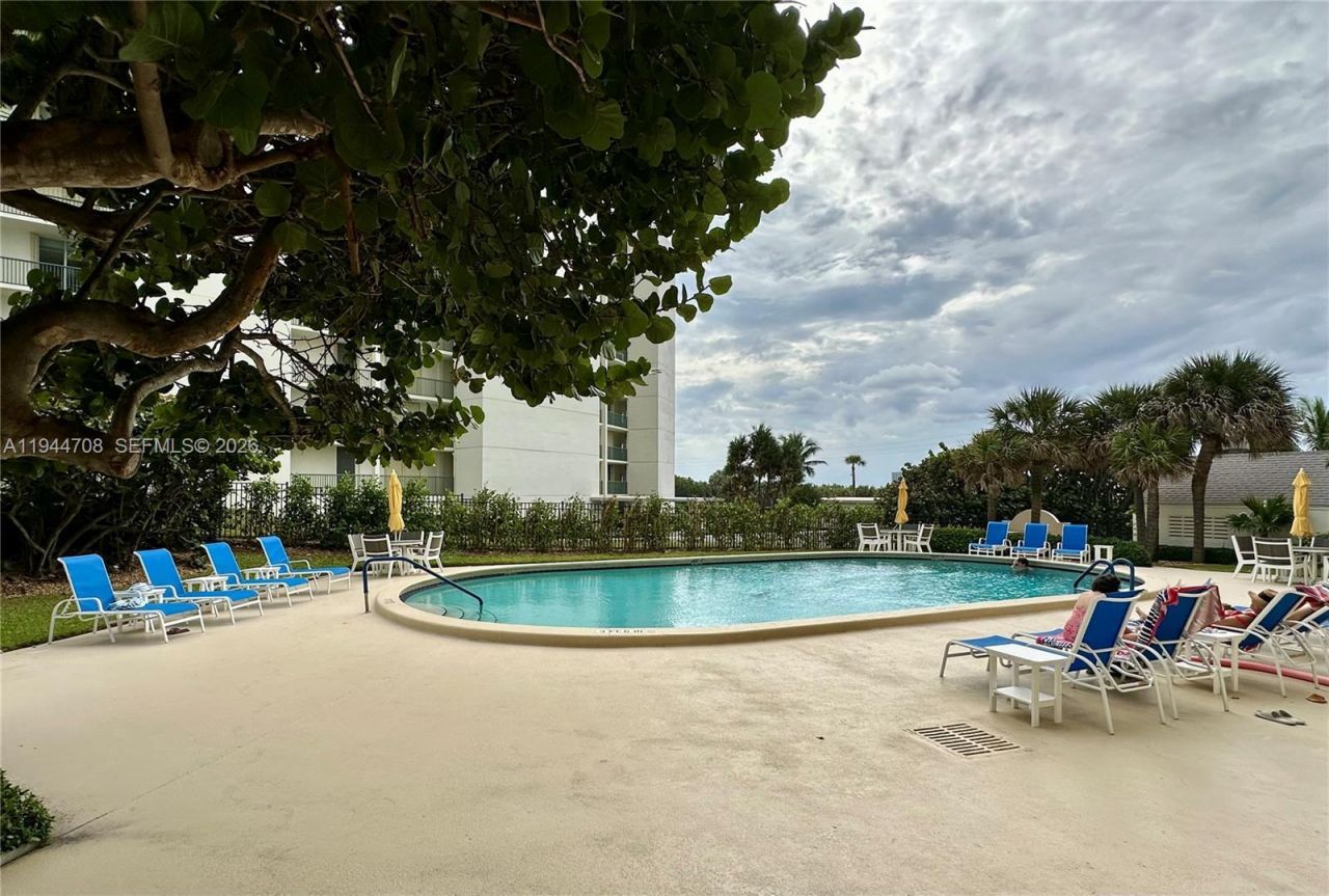 5420 N Ocean Dr, Unit 706, Singer Island, FL 33404 Photo