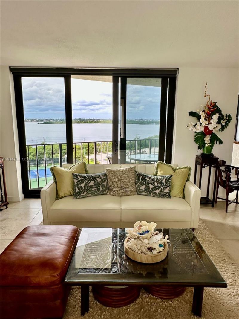 5420 N Ocean Dr, Unit 706, Singer Island, FL 33404 Photo