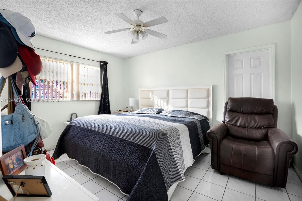 7384 W 29th Ln, Hialeah, FL 33018 Photo