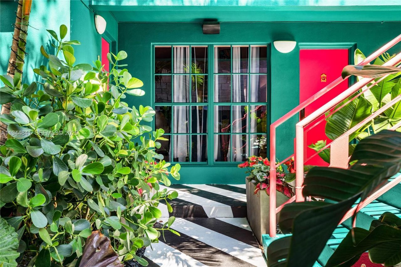 1007 SE 2nd Ct, Unit 7, Fort Lauderdale, FL 33301 Photo