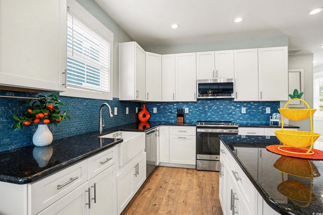 695 Elizabeth Dr. Photo 11