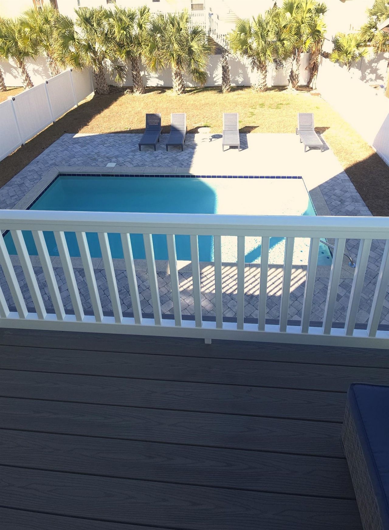 695 Elizabeth Dr. Photo 31